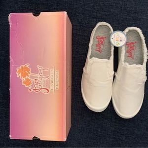 Sneakers, Slip-On Shoes, Tennis Shoes